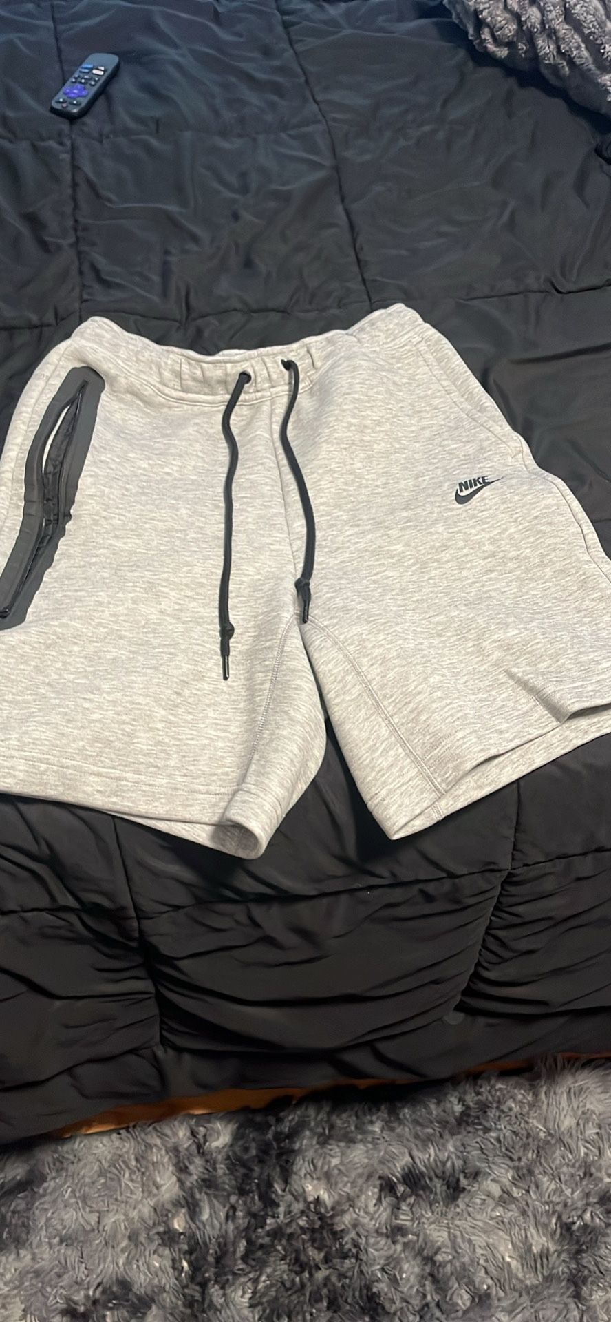 Nike Tech Shorts Men’s Small