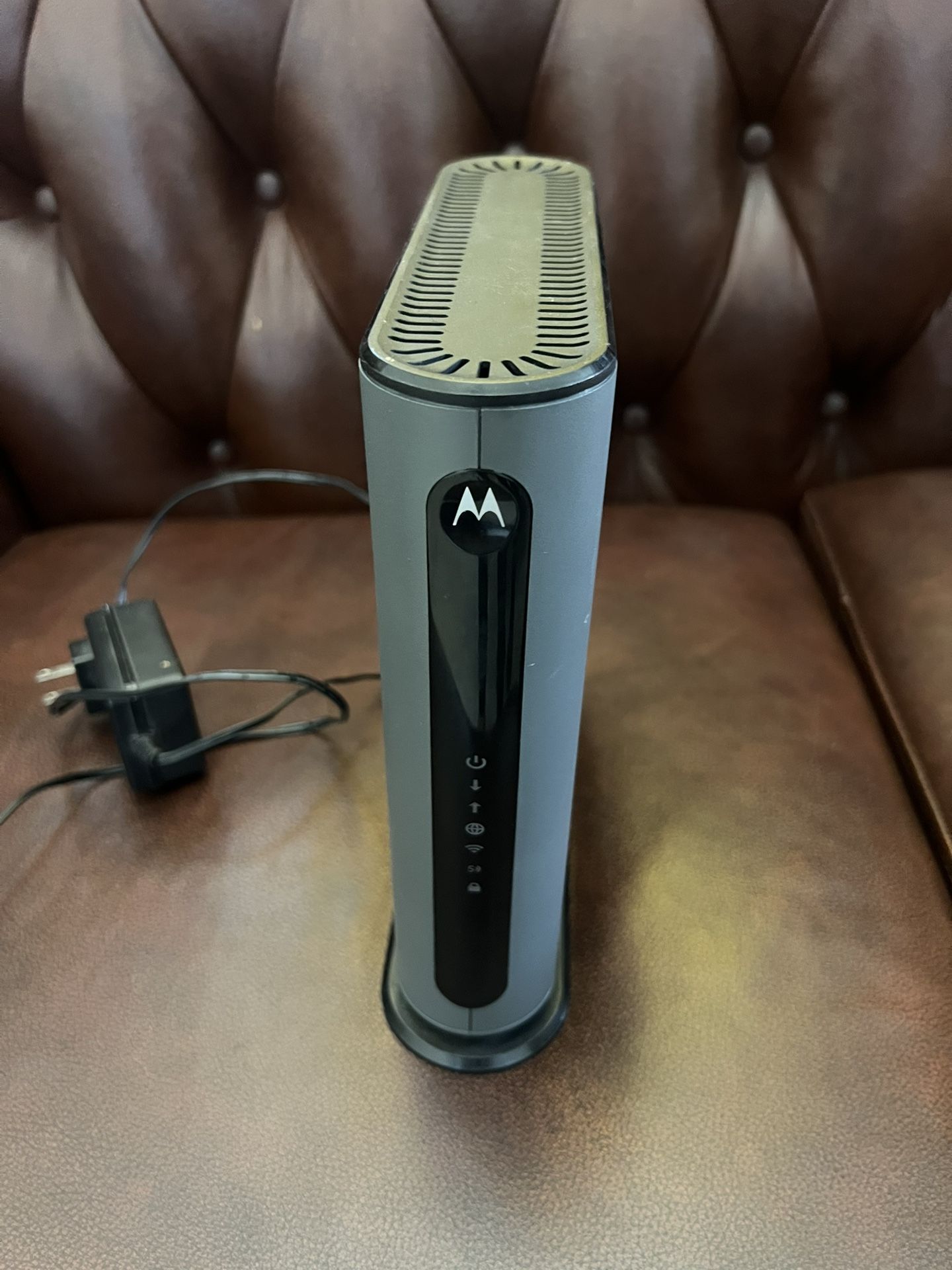 Motorola MG7550 Modem Router
