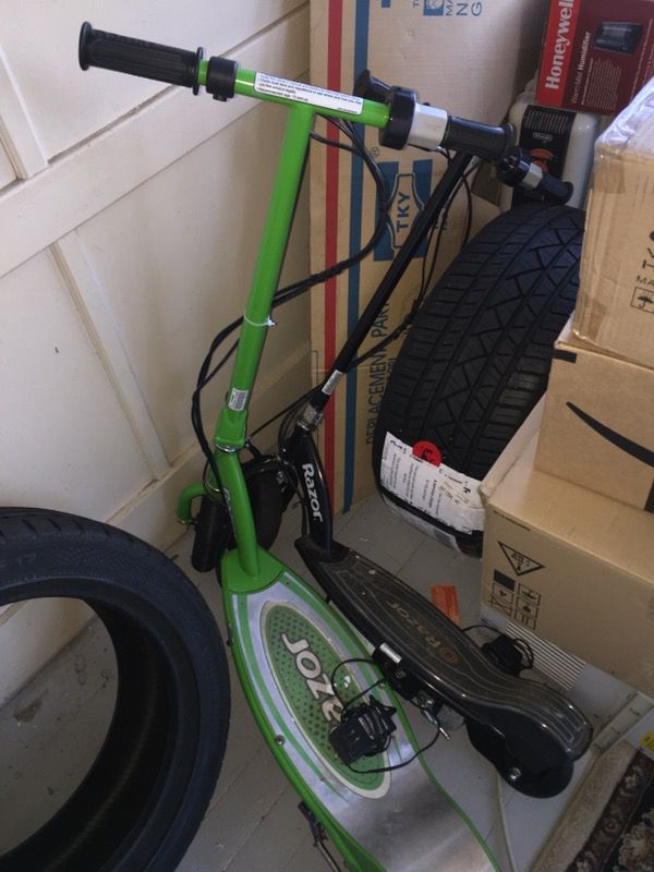 $280 for all 2 Razor Scooter Fairly new 15-20mph speed...Pick up Ashland ma