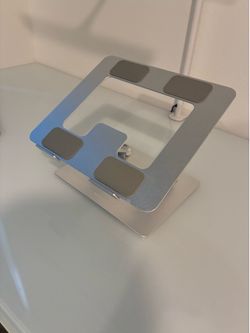 Amazon Basics Laptop Stand⁠