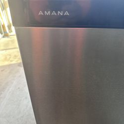 La Vadora De Platos AMANA  Es Nueva $ 100