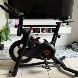 Echelon Smart Fitness Bike
