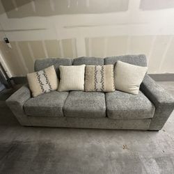 Like New Sofa 