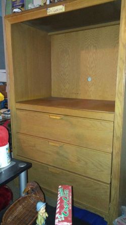 Entertainment center