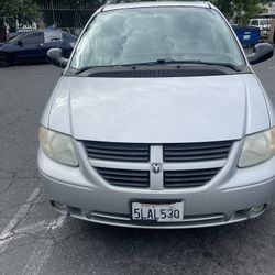 2005 Dodge Grand Caravan