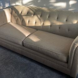 Free Living Spaces Couch 