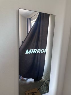 Lululemon Studio Mirror - Mint Condition + New In Box Accessories