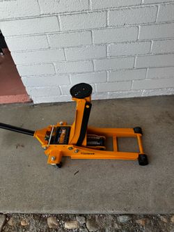 New 3.5 ton double cylinder low profile jack. $120 firm. Compares to Pittsburgh & Daytona without the expensive price. Try before you buy. Pick up onl
