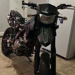 2023 Kawasaki 300 SM