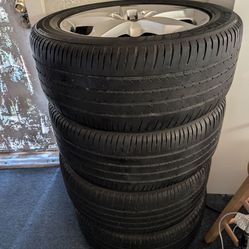 Audi Q7 Rims  and tires