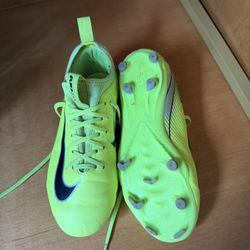 Boy Shoes Soccer Size 3.5t