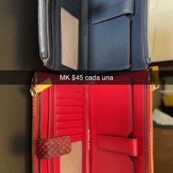 MK  Hand wallet $45 Cada Una 