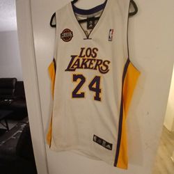 RARE LIMITED Los Lakers Kobe Bryant #24  Jersey Noche Latina