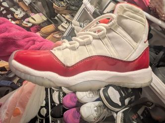 Red n white Jordans size 6 $50.00