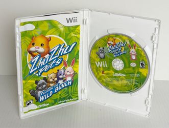 Zhu Zhu Pets Featuring the Wild Bunch Nintendo Wii Game Complete In Case