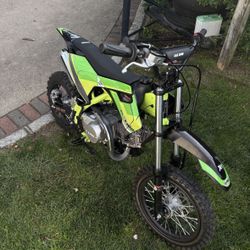 2025 125cc Dirtbikes Brand New Condition