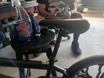 Mongoose black
