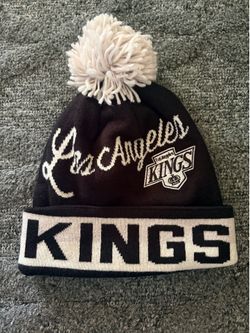 NHL Los Angeles Kings CCM Script Pom Toque