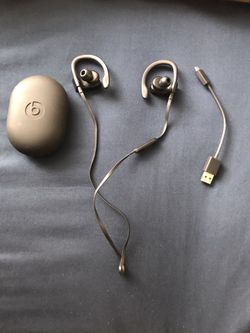 Powerbeats3 perfect condition no original box though