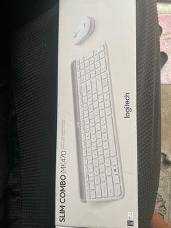 Logitech Slim Combo MK470 Keyboard and Mouse