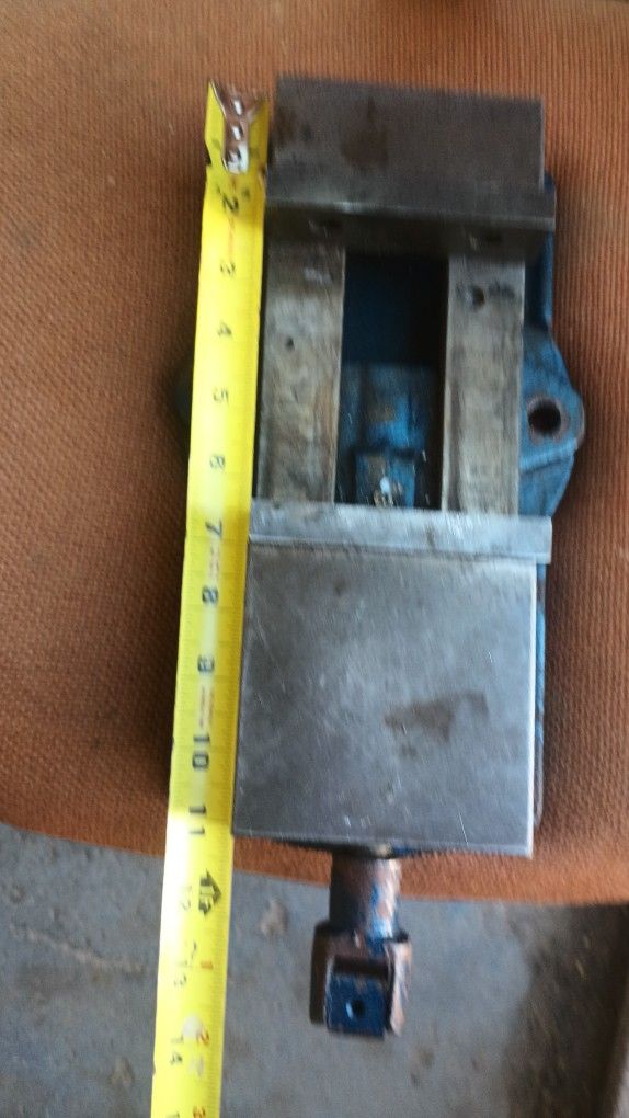 ENCO MILLING MACHINE VISE