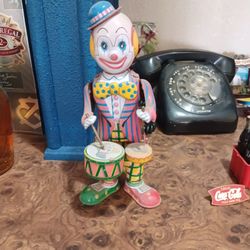 Drummer Tin Toy