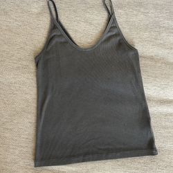 “UNIVERSAL THREADS” Black Fitted Sleeveless Camisole