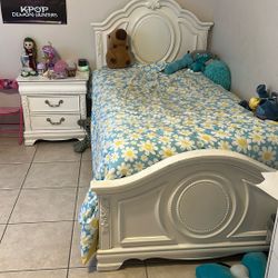 Twin Bedroom Set With Mattress 
