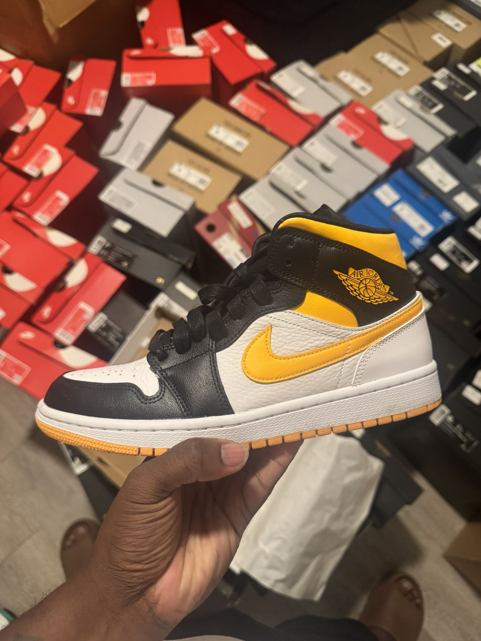 SIZE 8 MEN!!!!