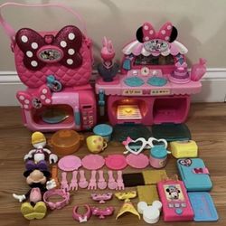 Minnie Mouse Toys Lights Up Talks Makes Noise 