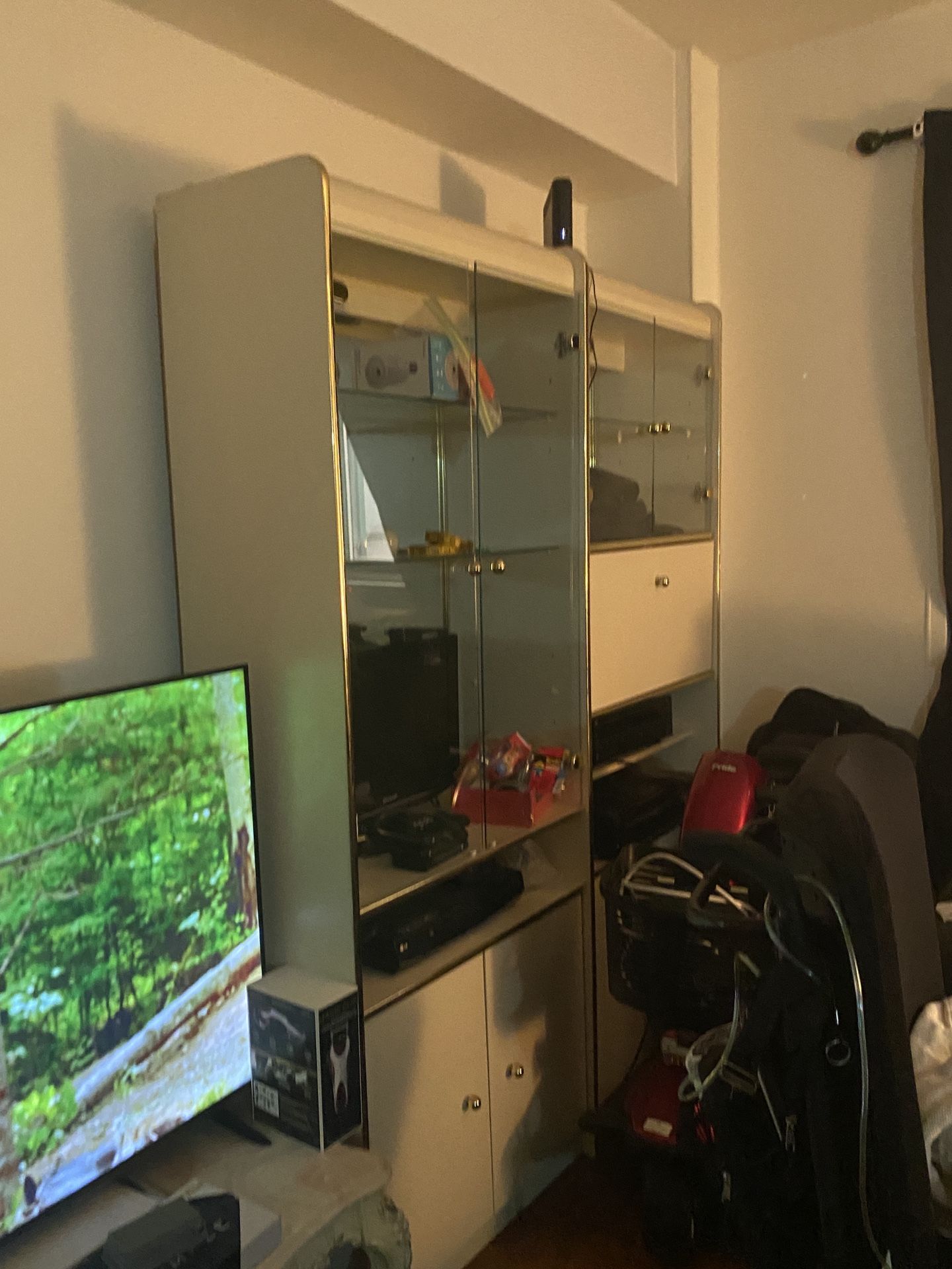 3 Piece Wall Unit Glass With Lights