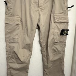 Stone Island Logo Patch Straight-Leg Trousers