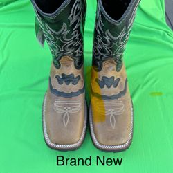 Tan/Black Square Toe Men’s Cowboy Boots / Size: 9EE (BRAND NEW / NEVER USED