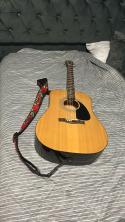 Six string fender acoustic FA-100