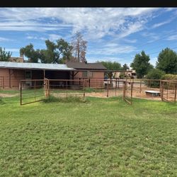 Horse stalls - Heavy Duty Pipe Fencing