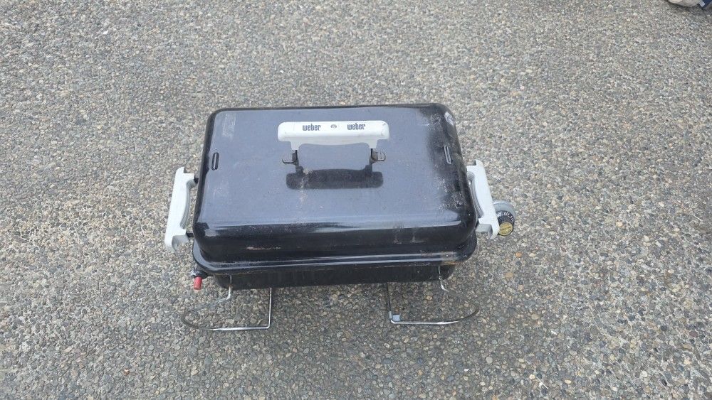 Weber Go-Anywhere 1 Burner Liquid Propane Grill Black