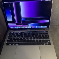 MacBook Pro 13 inch 2017 TouchBar with fingerprint sensor Super Fast  3.5 GHz i7 16 GB 512 GB SSD