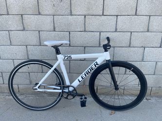 Leader racing bike