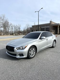 2015 Infiniti Q50