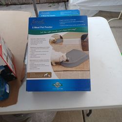 5 Meal Pet Feeder