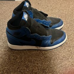 Air Jordan 1 “Dark Marina Blue”  Mid