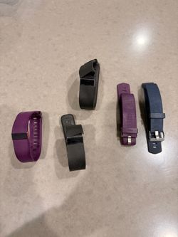Fitbit Charge Trackers Lot (3) + 2 Spare Bands - For Parts Only