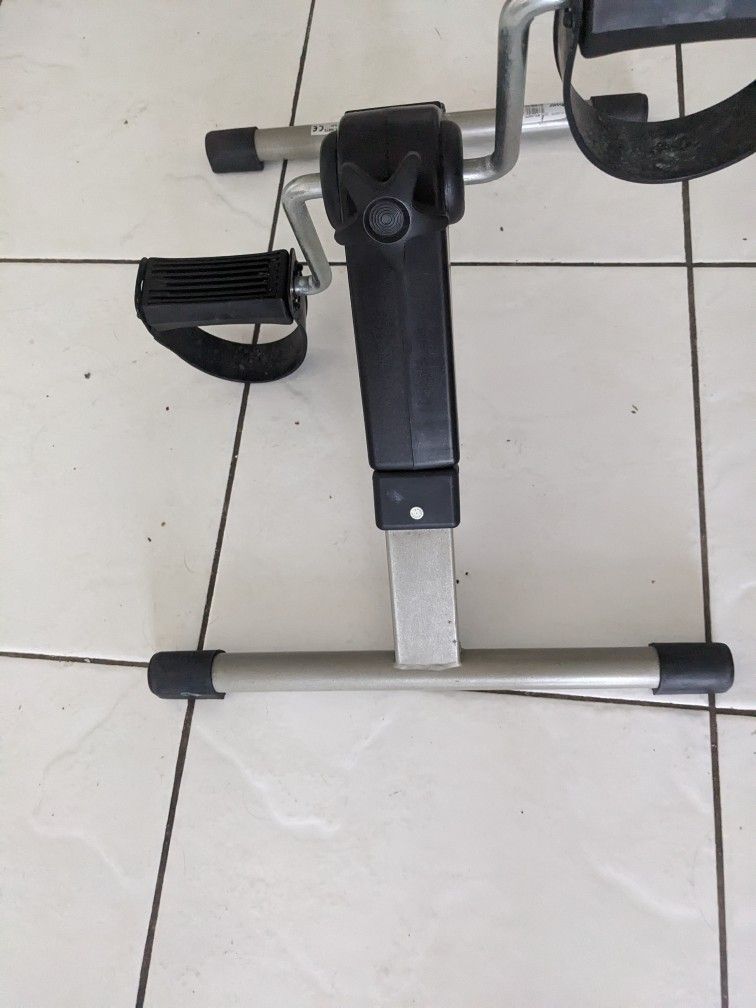 Drive MedicalHX5 9JP Exercise Machine Almost Not Used Very Good Condition