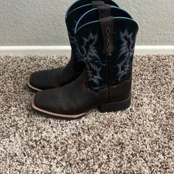 Kids Boots Size 2 