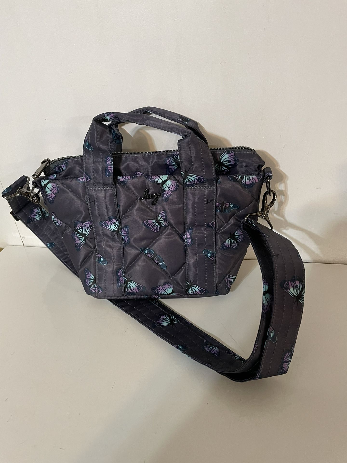 Adorable Butterfly Lug Purse Like New