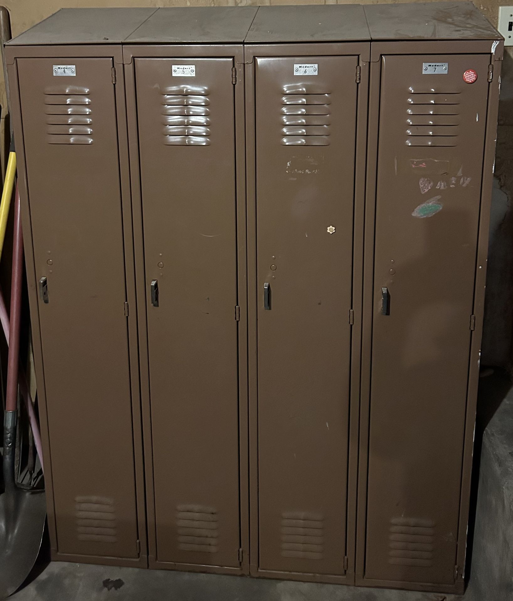 4 Door Locker Set