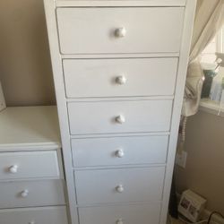 Pottery barn 6 - Drawer Tower Dresser White 