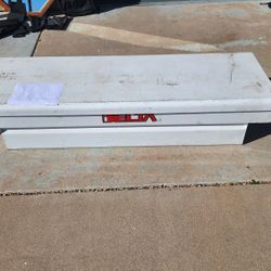Delta Truck Tool Box