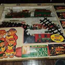 OMG!!!BEAR FAMILY MUSICAL TRAIN!
