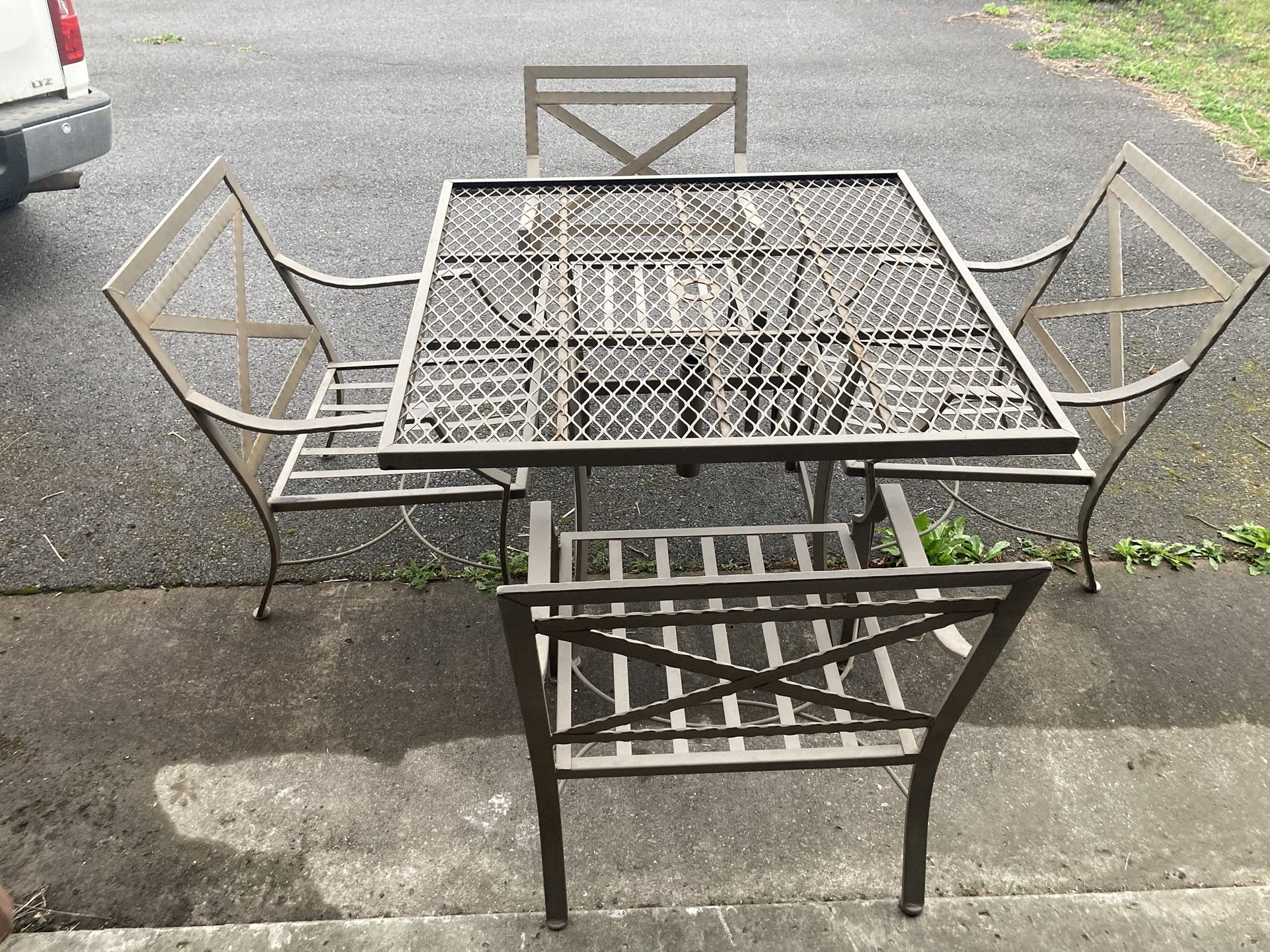 Heavy Duty Metal Patio Set With Umbrella And Curtains